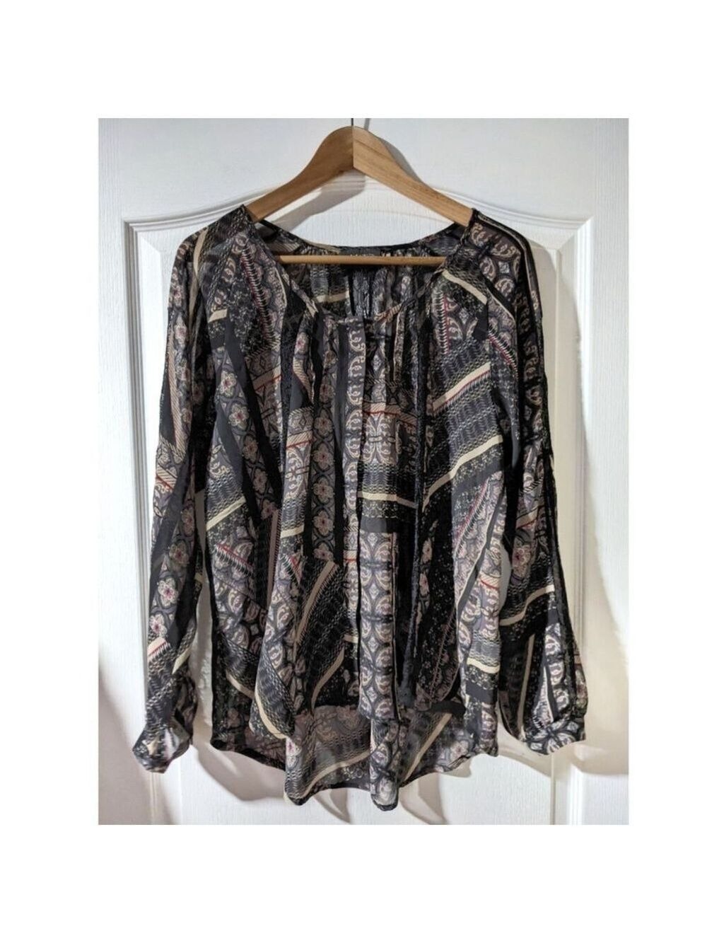 ASTR the label | Printed button down blouse with lace inset